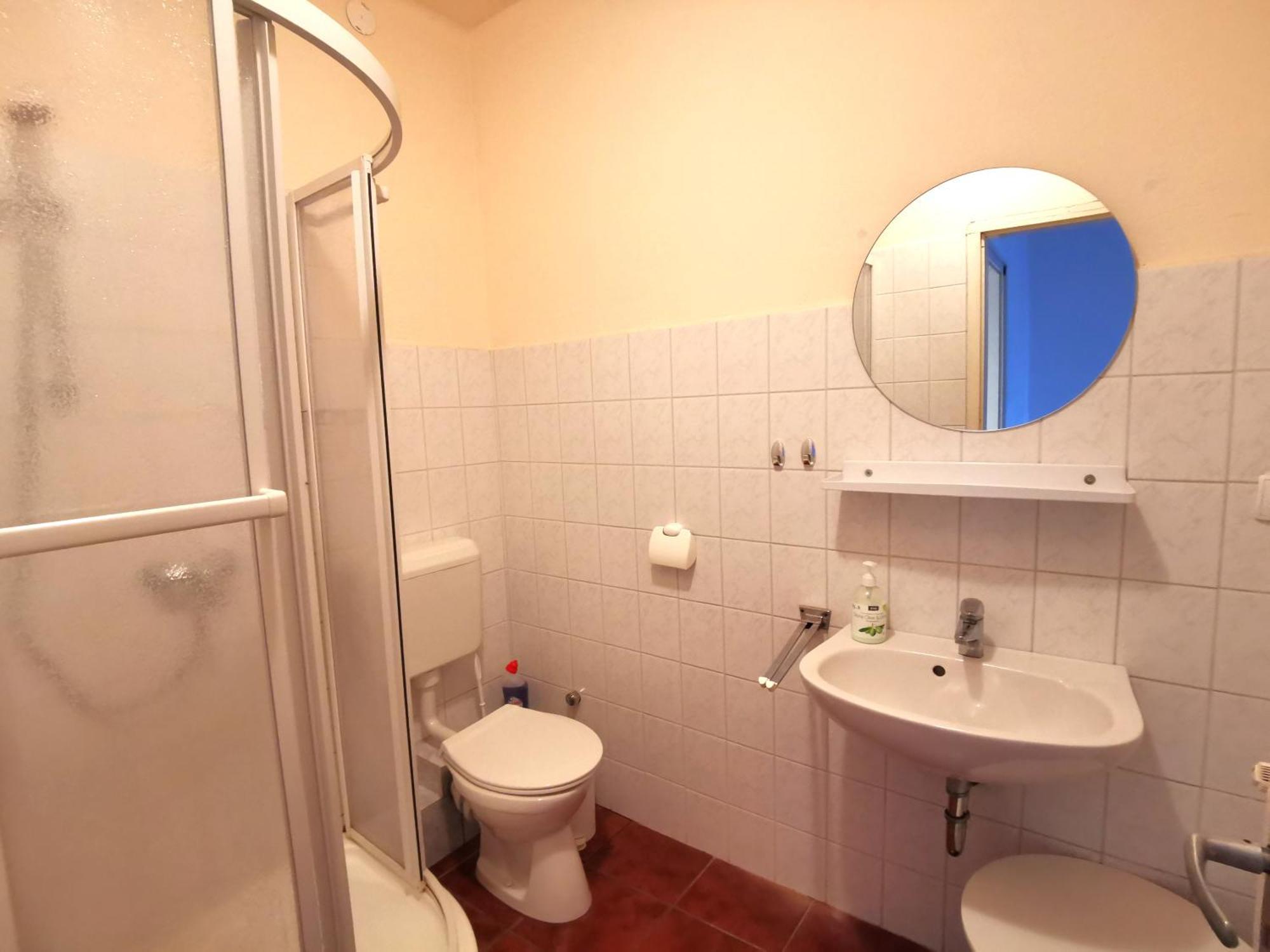 Grosses Ferienhaus Plattensee Balaton - Nyaralo Haz 6 Szobaval, 5 Fuerdoszobaval, 3000 Nm Apartment Szolad Luaran gambar
